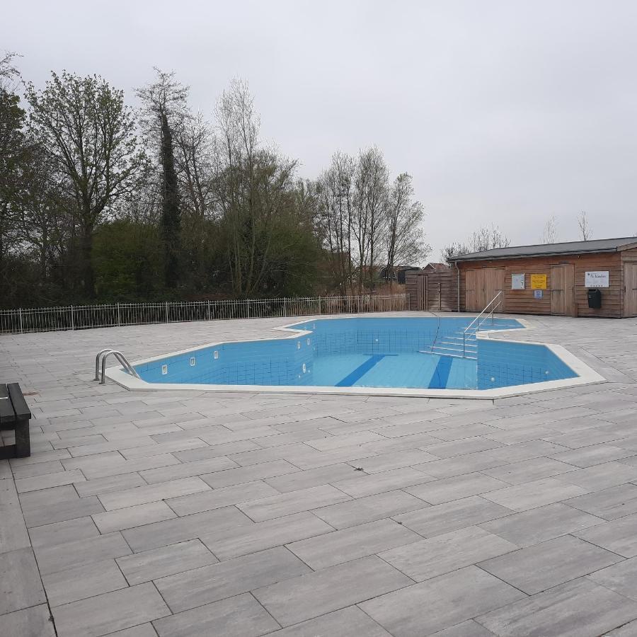 Meertje Villa 81 Op Recreatiepark De Wielen Синт-Мартен Экстерьер фото